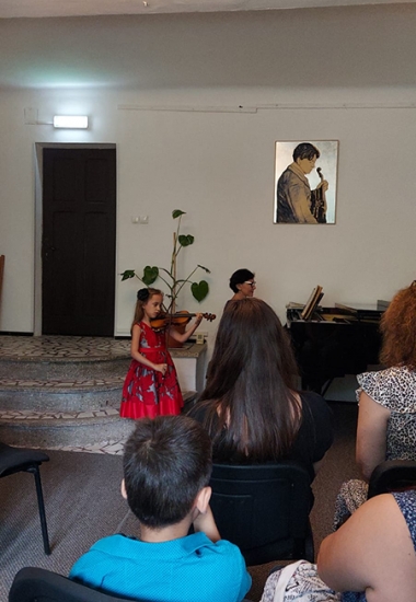 Imagini de la Recitalul susținut de participanții la masterclass-ul organizat de violoniștii Simina, Ioana și Gabriel Croitoru