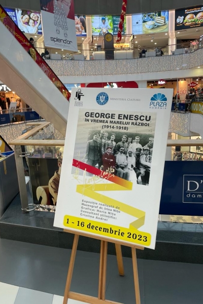 Imagini de la expoziția "GEORGE ENESCU în vremea Marelui Război (1914-1918)" la Plaza România 
